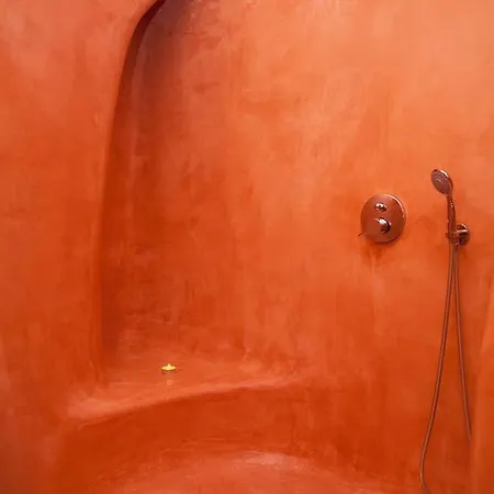 فاناري فيستا سوتس *